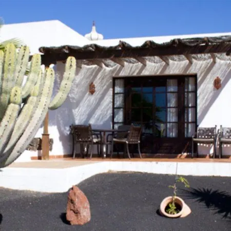 Jardines Del Sol Lejlighedshotel Playa Blanca (Lanzarote)